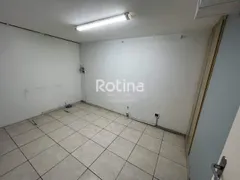 Loja / Salão / Ponto Comercial para alugar, 80m² no Centro, Uberlândia - Foto 8