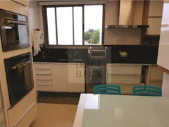 Apartamento com 4 Quartos para alugar, 240m² no Jardim Europa, Porto Alegre - Foto 13