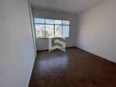 Apartamento com 2 Quartos para alugar, 64m² no Tijuca, Rio de Janeiro - Foto 4