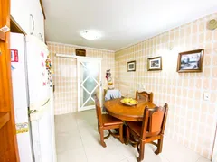 Casa com 3 Quartos para alugar, 232m² no São Sebastião, Porto Alegre - Foto 23