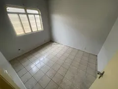 Casa com 4 Quartos à venda, 200m² no Setor Castelo Branco, Goiânia - Foto 9