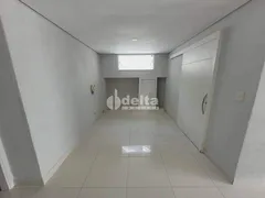 Casa Comercial com 4 Quartos para alugar, 400m² no Morada da Colina, Uberlândia - Foto 18