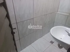 Casa com 3 Quartos à venda, 200m² no Lagoinha, Uberlândia - Foto 6