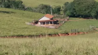 Fazenda / Sítio / Chácara com 2 Quartos à venda, 75m² no Zona Rural, Lambari - Foto 1