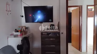 Casa com 2 Quartos à venda, 70m² no Taiaman, Uberlândia - Foto 10