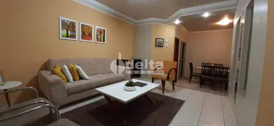 Casa com 4 Quartos à venda, 283m² no Daniel Fonseca, Uberlândia - Foto 3