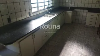 Casa com 4 Quartos à venda, 223m² no Cidade Jardim, Uberlândia - Foto 5