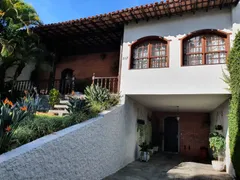 Casa com 3 Quartos à venda, 200m² no Coração Eucarístico, Belo Horizonte - Foto 1