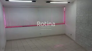 Conjunto Comercial / Sala para alugar, 34m² no Centro, Uberlândia - Foto 2