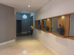 Apartamento com 4 Quartos para alugar, 236m² no Zona 01, Maringá - Foto 55