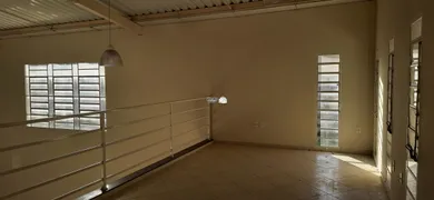 Galpão / Depósito / Armazém para venda ou aluguel, 200m² no Residencial Alvorada, Bragança Paulista - Foto 4