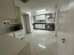 Apartamento com 3 Quartos para alugar, 172m² no Jardim Londrina, São Paulo - Foto 9