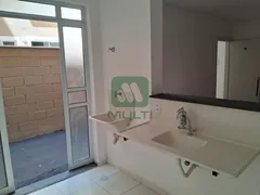 Apartamento com 2 Quartos para alugar, 55m² no Pacaembu, Uberlândia - Foto 11