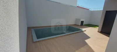 Casa com 3 Quartos à venda, 198m² no Novo Mundo, Uberlândia - Foto 15
