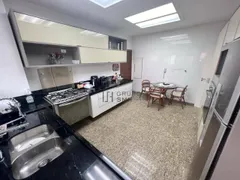 Apartamento com 4 Quartos para alugar, 297m² no Pitangueiras, Guarujá - Foto 17