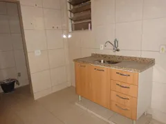 Apartamento com 2 Quartos para alugar, 65m² no Barro Vermelho, São Gonçalo - Foto 4