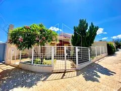 Casa com 3 Quartos à venda, 297m² no Jardim Jequitibá, Marília - Foto 2