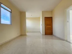 Apartamento com 3 Quartos à venda, 79m² no Heliópolis, Belo Horizonte - Foto 2
