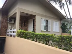 Casa com 3 Quartos à venda, 200m² no Espiríto Santo, Porto Alegre - Foto 1