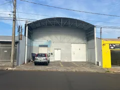 Galpão / Depósito / Armazém para alugar, 262m² no Núcleo Residencial Presidente Geisel, Bauru - Foto 1