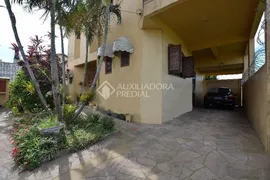 Casa com 3 Quartos à venda, 270m² no Jardim Leopoldina, Porto Alegre - Foto 2