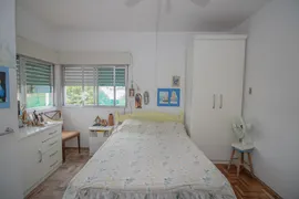 Casa com 4 Quartos à venda, 218m² no Fátima, Canoas - Foto 13