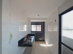 Apartamento com 3 Quartos para alugar, 55m² no Umuarama, Uberlândia - Foto 7