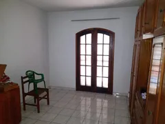 Casa com 4 Quartos à venda, 261m² no Vila Romanópolis, Ferraz de Vasconcelos - Foto 2