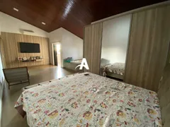 Casa com 3 Quartos à venda, 300m² no Granada, Uberlândia - Foto 10