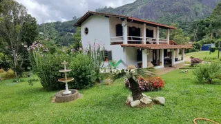 Casa com 4 Quartos à venda, 276m² no Parque do Imbuí, Teresópolis - Foto 17