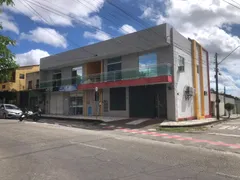 Loja / Salão / Ponto Comercial à venda, 437m² no Montese, Fortaleza - Foto 1