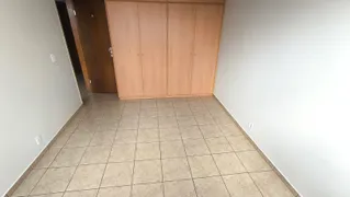 Apartamento com 3 Quartos para alugar, 80m² no Setor Bueno, Goiânia - Foto 9