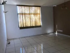 Apartamento com 3 Quartos para alugar, 120m² no Centro, Araraquara - Foto 3