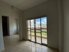 Apartamento com 3 Quartos para alugar, 80m² no Bom Jesus, Uberlândia - Foto 13