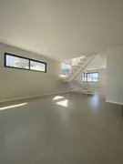 Casa com 3 Quartos à venda, 126m² no Carianos, Florianópolis - Foto 1