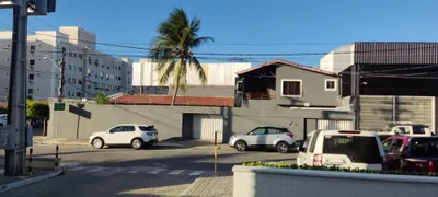 Casa com 5 Quartos para alugar, 439m² no Salinas, Fortaleza - Foto 2
