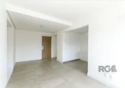 Apartamento com 2 Quartos para alugar, 67m² no Passo da Areia, Porto Alegre - Foto 2