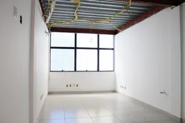 Conjunto Comercial / Sala para alugar, 22m² no Vila Santa Cecília, Volta Redonda - Foto 4