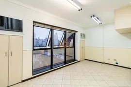 Conjunto Comercial / Sala para alugar, 31m² no Centro, Curitiba - Foto 9