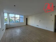 Conjunto Comercial / Sala para alugar, 38m² no Santa Cecília, Porto Alegre - Foto 2