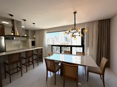 Apartamento com 3 Quartos para alugar, 120m² no Centro, Balneário Camboriú - Foto 2