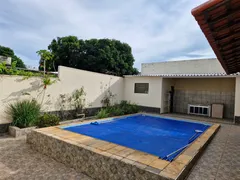 Casa com 3 Quartos à venda, 220m² no Brasil, Uberlândia - Foto 4