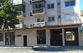 Loja / Salão / Ponto Comercial para alugar, 75m² no Centro, Caxias do Sul - Foto 2