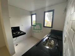 Apartamento com 2 Quartos para alugar, 55m² no Umuarama, Uberlândia - Foto 6