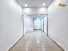 Loja / Salão / Ponto Comercial para alugar, 34m² no Santa Clara, Divinópolis - Foto 1