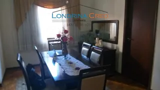 Casa com 3 Quartos à venda, 290m² no Champagnat, Londrina - Foto 16