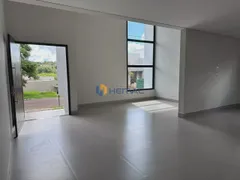 Casa com 3 Quartos à venda, 254m² no Aeroporto, Maringá - Foto 9