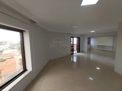 Apartamento com 3 Quartos para venda ou aluguel, 193m² no Centro, Araraquara - Foto 4