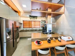 Casa de Condomínio com 3 Quartos à venda, 318m² no Condominio Residencial Sun Lake, Londrina - Foto 8