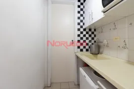 Conjunto Comercial / Sala à venda, 76m² no Centro, Curitiba - Foto 14